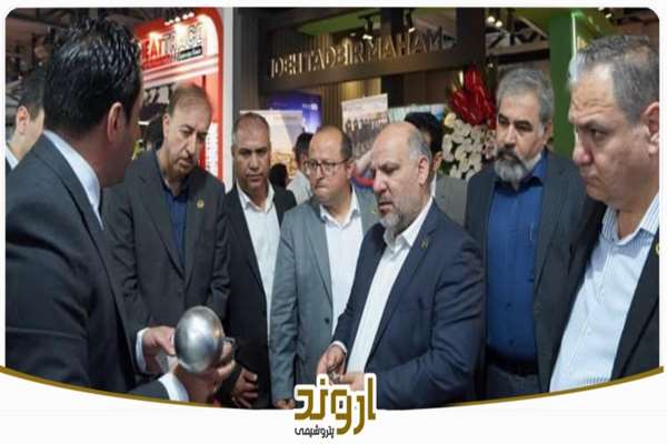 بررسی پروژه‌های برقی و الکترونیکی در پتروشیمی اروند در دومین روز نمایشگاه نفت ۱۴۰۴
